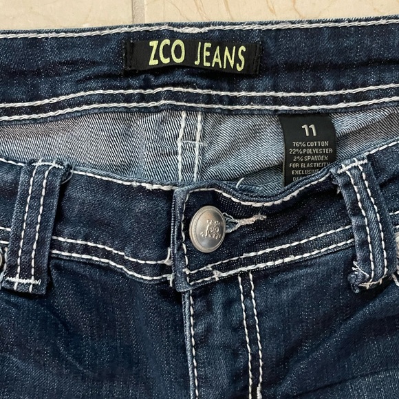 ZCo Women's Distressed Dark Blue Cropped Jeans with embellished back pockets - Picture 2 of 11